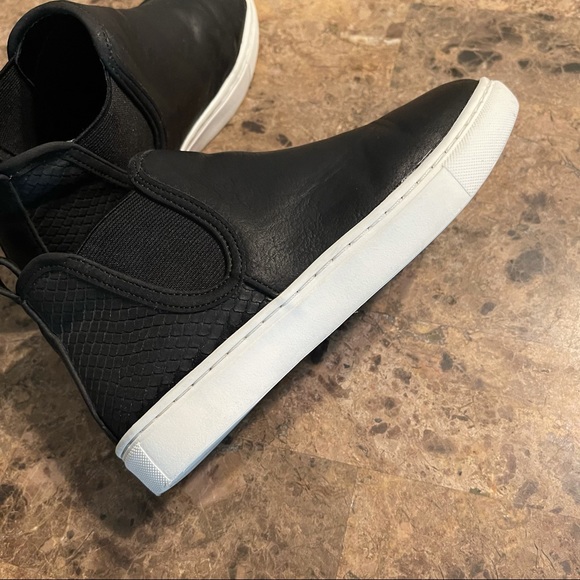 Stylish tennis - Picture 4 of 4